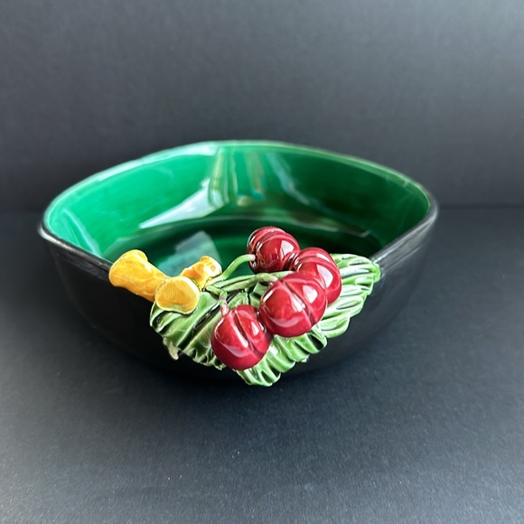 VTG Bonwit Teller French Art Pottery Green Glazed Square Bowl w Applied Cherries - Picture 4 of 13